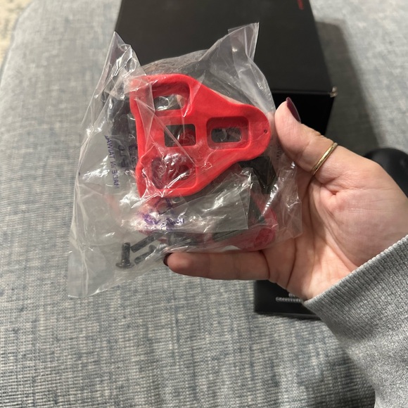 PELOTON CYCLE SHOES **BRAND NEW** - Picture 7 of 8